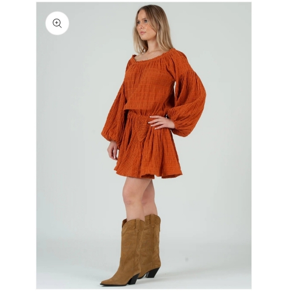 Lucca women's Crinkled Long Sleeve Dress in Rich Amber,  Sz Small New With Tags - Picture 6 of 7